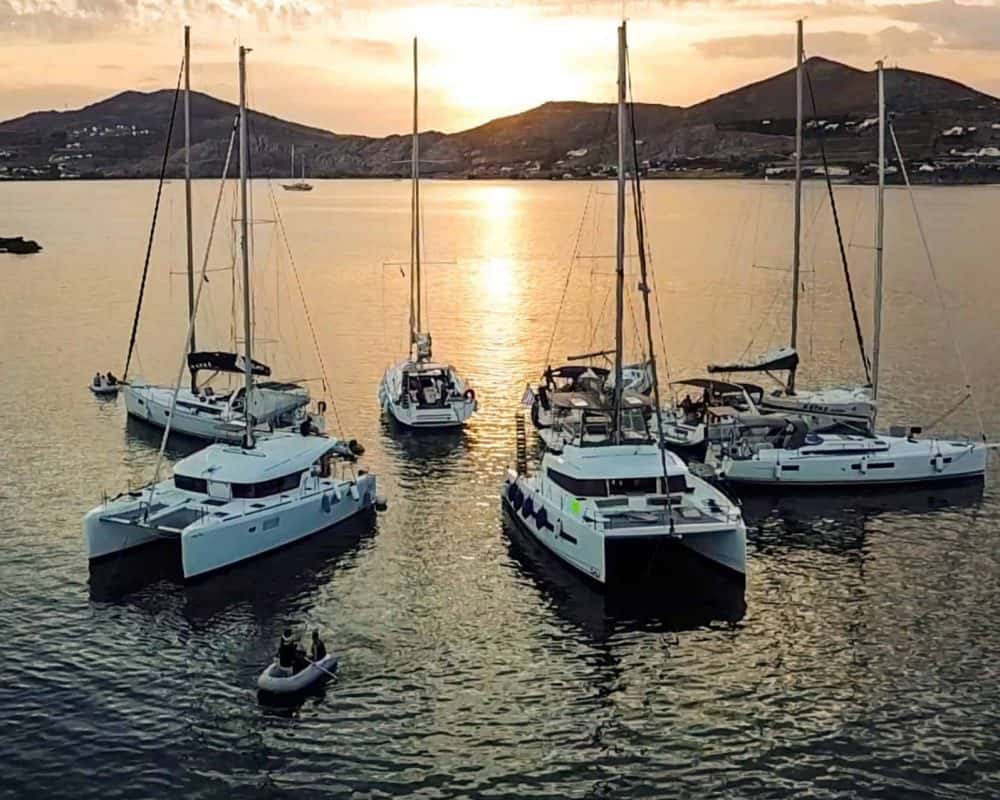 Sail United - Vacanta pe yacht - vacanta pe yacht in Grecia - Catamaran Training - Scoala de Yachting - miles building - expeditie scoala