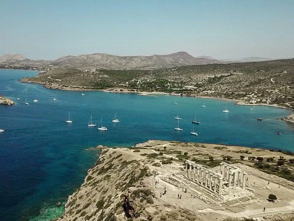 Grecia - Insulele Cyclade - Sounio by Sail United vacanta pe yacht in Grecia - Catamaran training - miles building - expeditie scoala